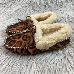 NWOT J.Crew leopard print calf hair moccasin slippers, women’s Sz 6